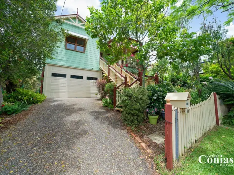 16 Equinox Street, Taringa QLD 4068