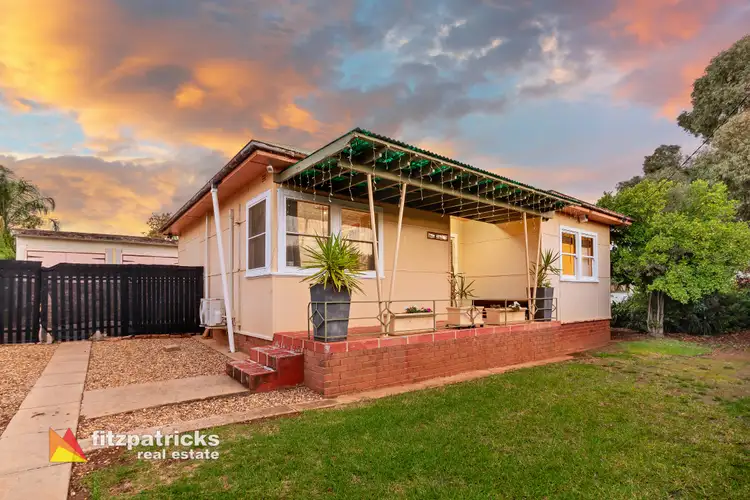 54 Urana Street, Turvey Park NSW 2650