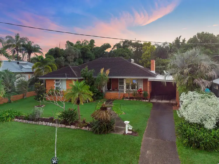 17 Idriess Street, Oxley QLD 4075