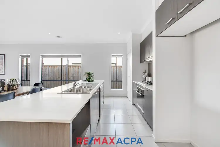 Second view of Homely house listing, 5 Wingfield Parkway, Williams Landing VIC 3027