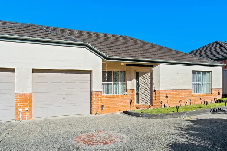 7/35a Hanlan Street South, Narara NSW 2250