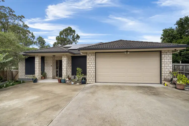 7 Vernon Place, Edens Landing QLD 4207