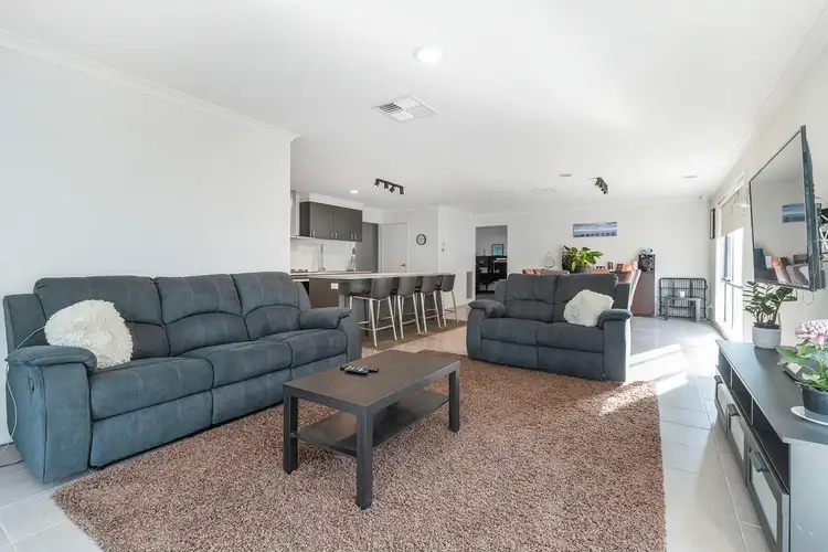 Fifth view of Homely house listing, 18 Santa Clara Mews, Skye VIC 3977
