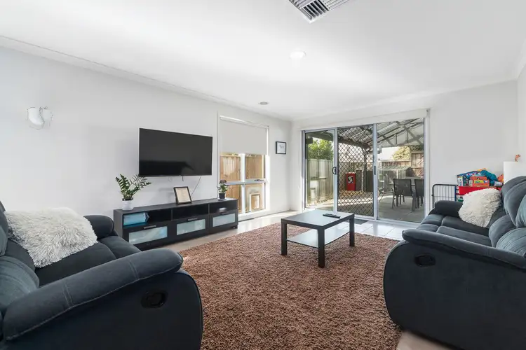 Sixth view of Homely house listing, 18 Santa Clara Mews, Skye VIC 3977