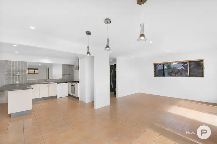 Third view of Homely house listing, 4 Rhuddlan Street, Carindale QLD 4152
