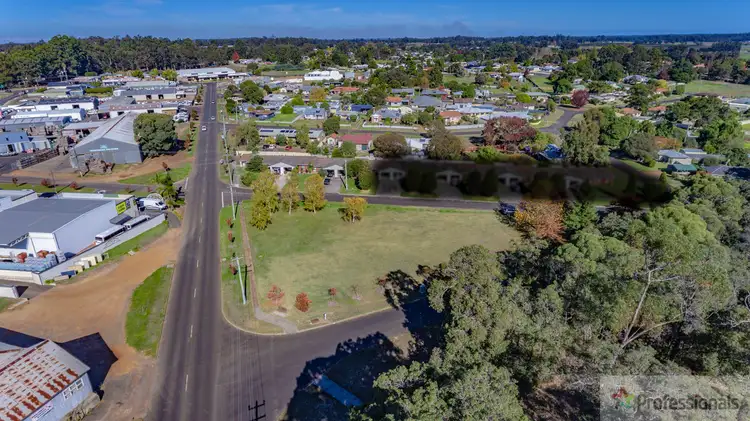 Second view of Homely block of units listing, Units 1-5 Parkview Apartments, Manjimup WA 6258
