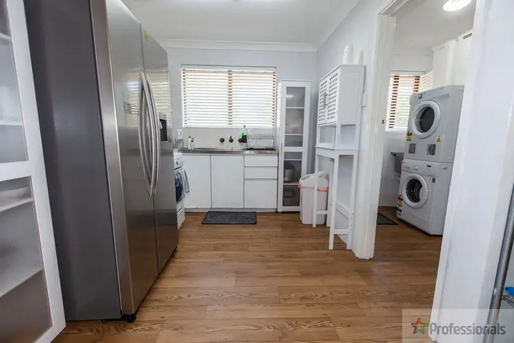 Sixth view of Homely block of units listing, Units 1-5 Parkview Apartments, Manjimup WA 6258