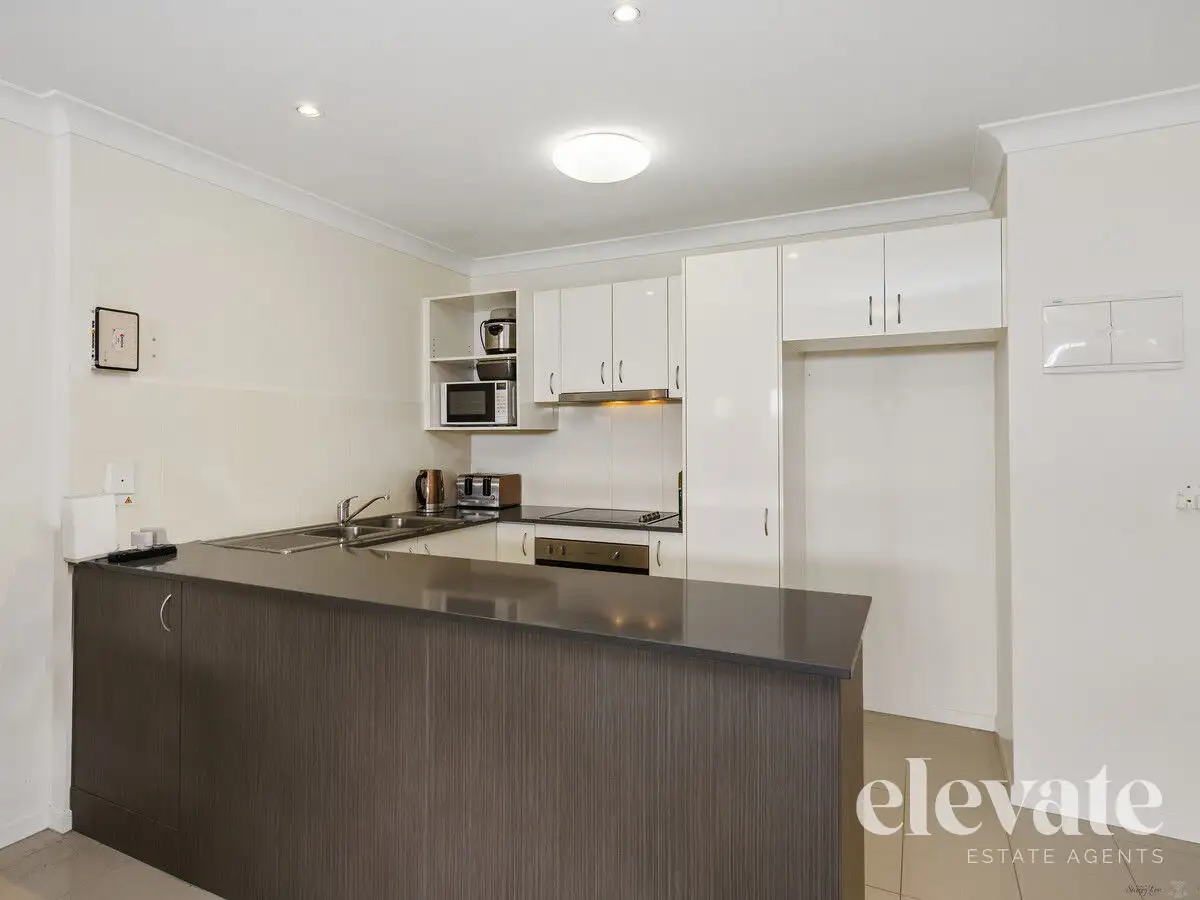 Main view of Homely apartment listing, 8/11 Cottenham Street, Fairfield QLD 4103