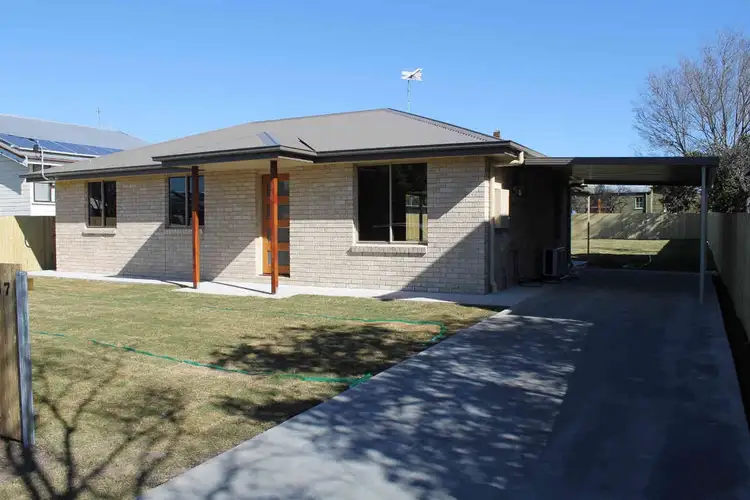 37 Lyons Street, Warwick QLD 4370