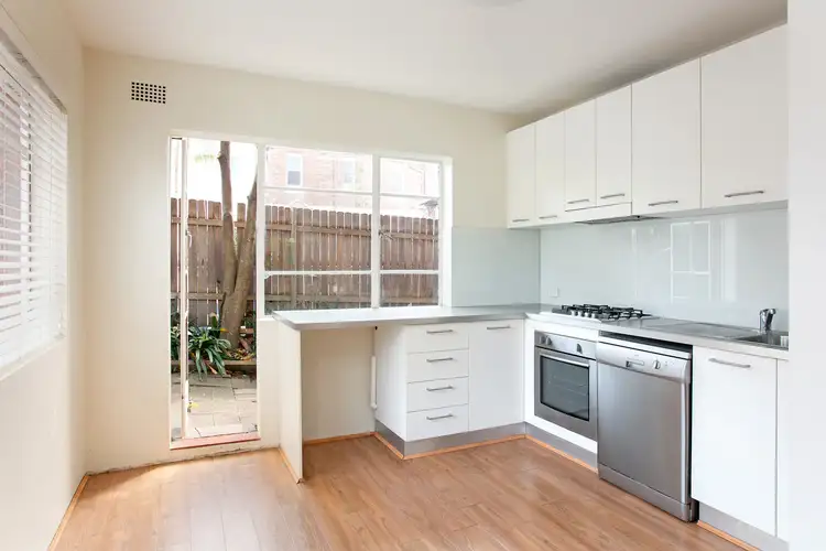 2/7 Parkview Road, Fairlight NSW 2094