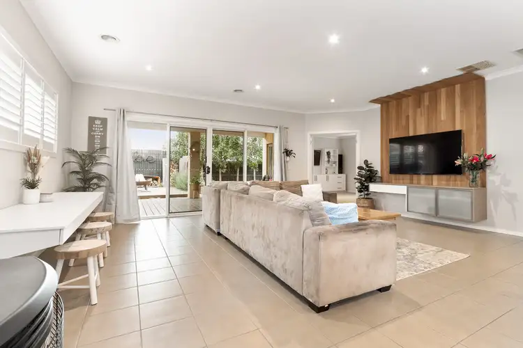Sixth view of Homely house listing, 4 Santa Clara Mews, Skye VIC 3977