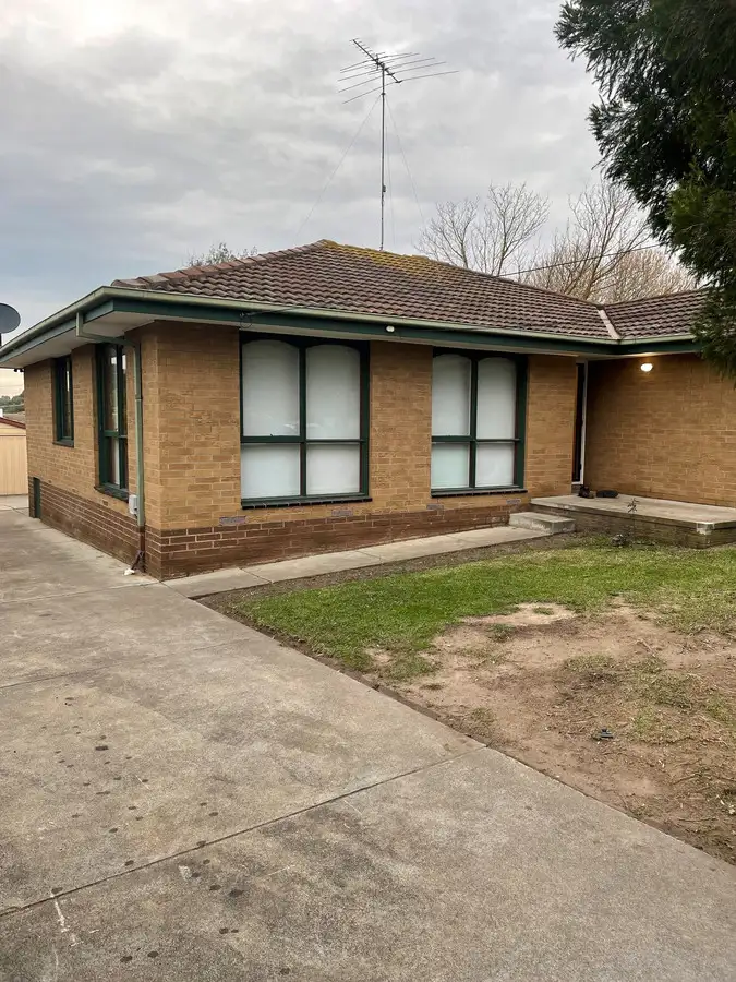 43 Cambra Road