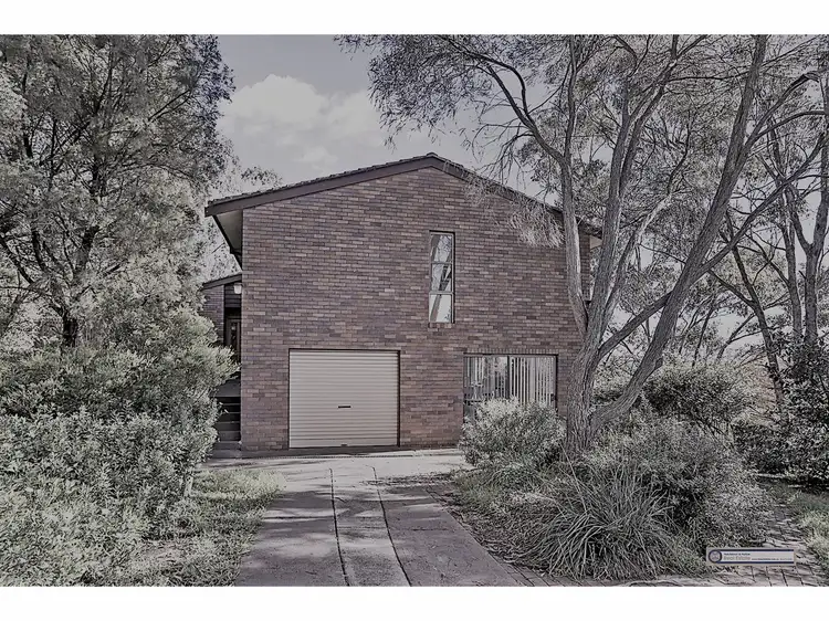 11 Burgess Street, Armidale NSW 2350