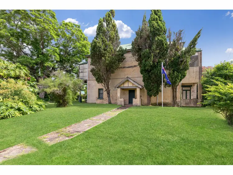 1 Oakhampton Road