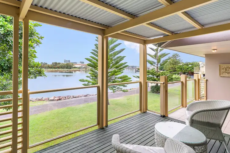 1/6 Mill Place, Wickham NSW 2293