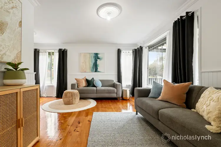 34 Bunarong Drive, Frankston VIC 3199