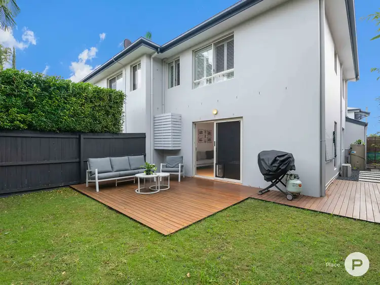 4/28 Barton Road, Hawthorne QLD 4171