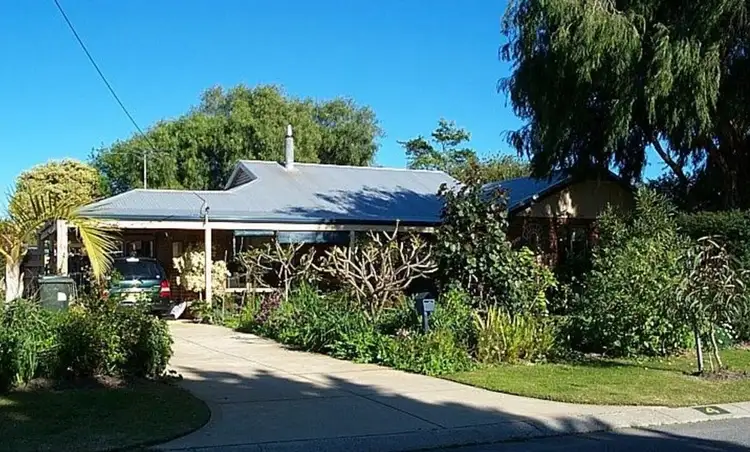 4 Kensington Court, Cooloongup WA 6168