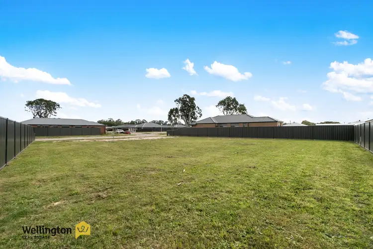 10 Warnock Way, Stratford VIC 3862
