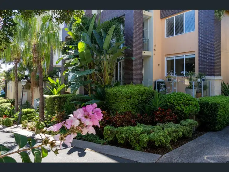 4001/3027 The Boulevard, Carrara QLD 4211
