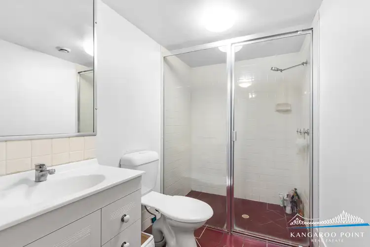 Fifth view of Homely apartment listing, 9/106 Linton Street, Kangaroo Point QLD 4169