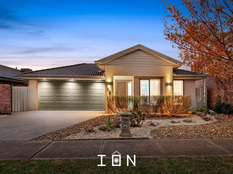 18 Hermes Avenue, Cranbourne West VIC 3977