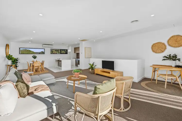 8 Sands Terrace, Torquay VIC 3228