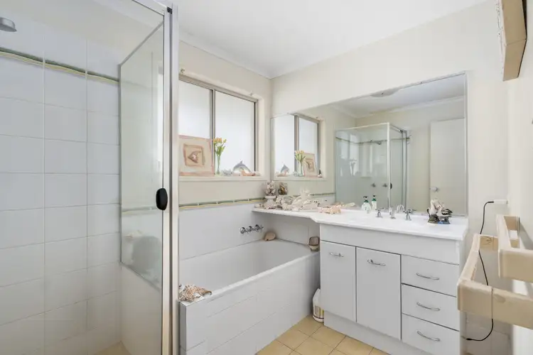 Sixth view of Homely house listing, 32 Tara Vista Boulevard, Highland Park QLD 4211