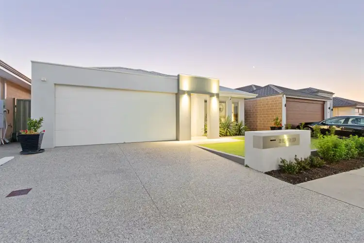 39 Rothery Loop, Piara Waters WA 6112