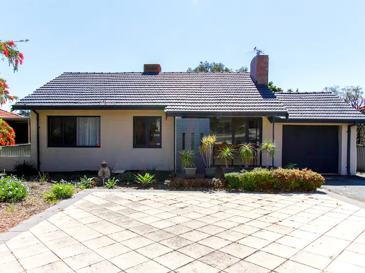 8 Gummow Street, Hamilton Hill WA 6163