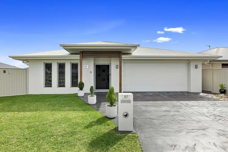 Second view of Homely house listing, 10 Amy Court, Kawungan QLD 4655