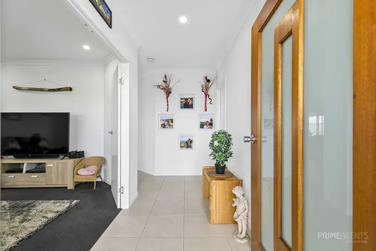 Fifth view of Homely house listing, 10 Amy Court, Kawungan QLD 4655