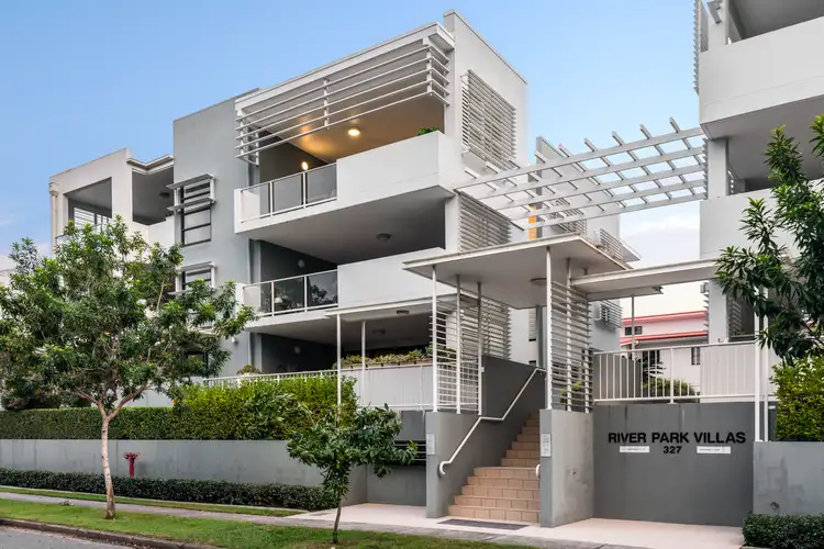 9/327 Verney Road East, Graceville QLD 4075