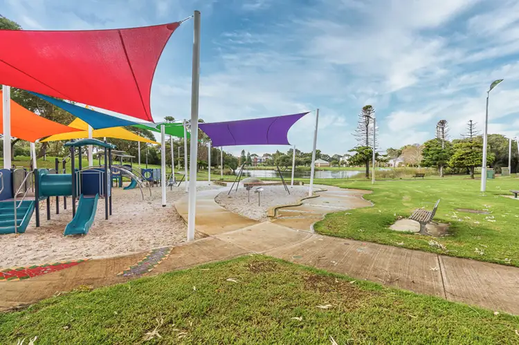 8/80 Westralia Gardens, Rockingham WA 6168