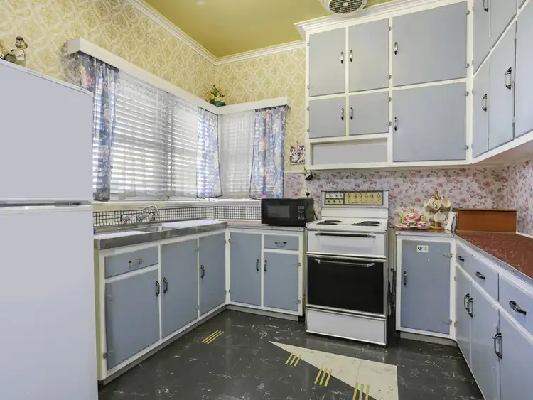 Second view of Homely house listing, 3 Gordon Court, Warrnambool VIC 3280