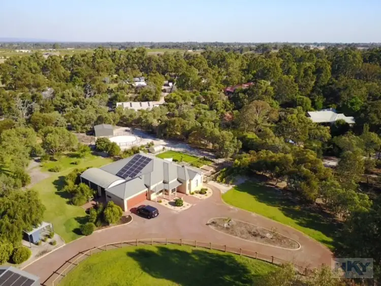 44 Aveley Road, Belhus WA 6069