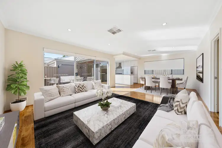 17b Cortona Grove, Sinagra WA 6065