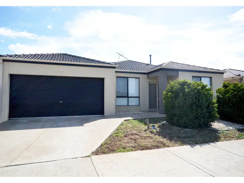 Main view of Homely unit listing, 1/22 Bridlepath Drive, Truganina VIC 3029