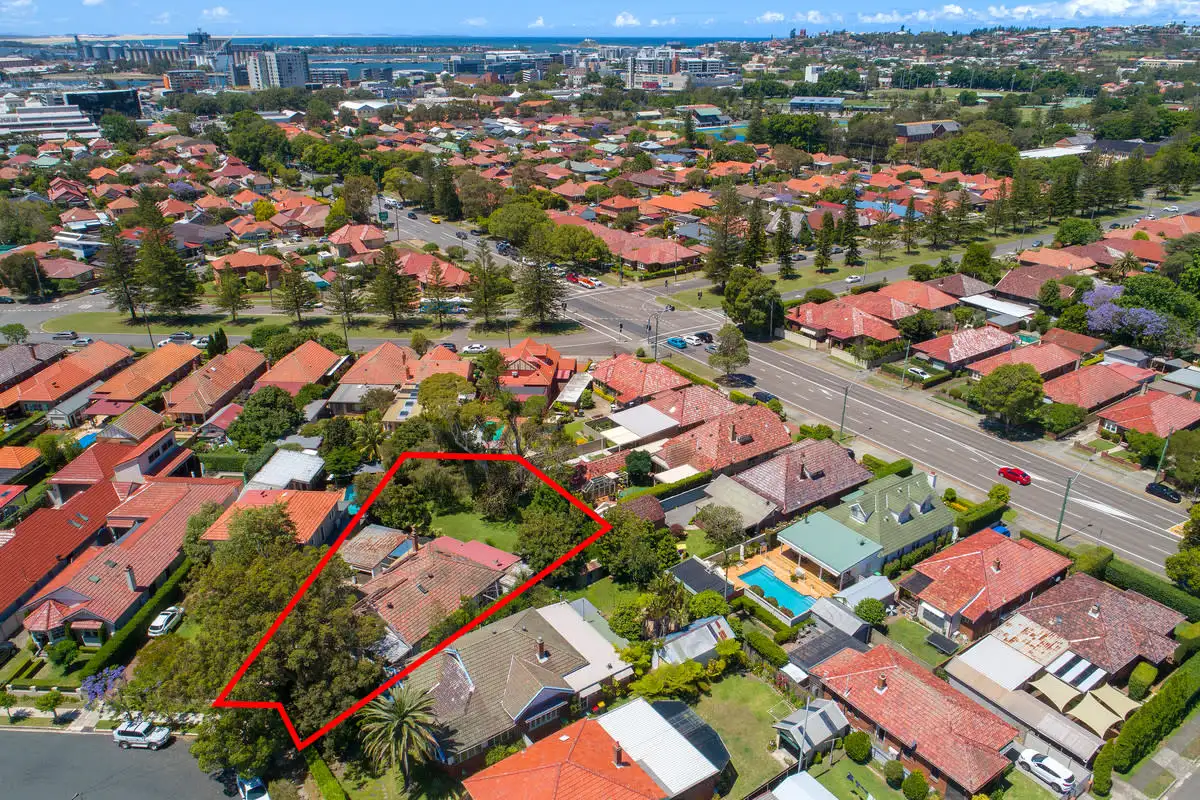 Main view of Homely house listing, 33 Silsoe Street, Hamilton South NSW 2303