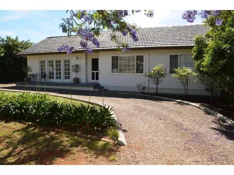 27 RODNEY Street, Gunnedah NSW 2380