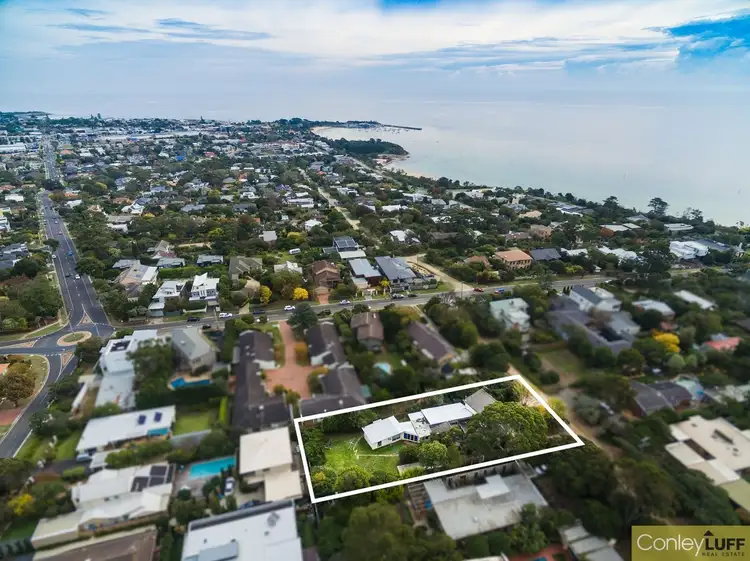 2 Channel Street, Mornington VIC 3931