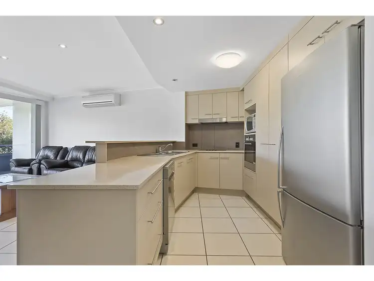Third view of Homely unit listing, 102/6 Victoria Parade, Rockhampton City QLD 4700