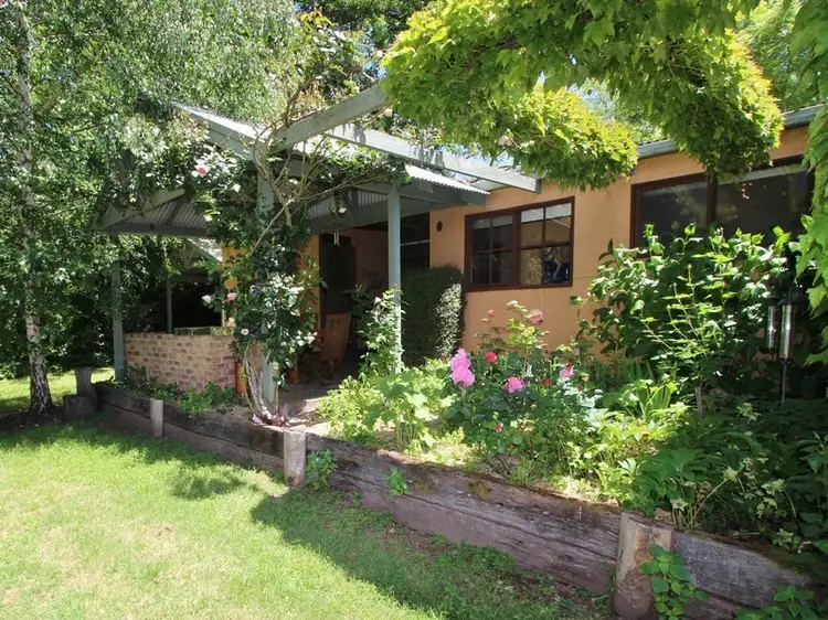 Second view of Homely villa listing, 10 Nash Street, Jamieson VIC 3723