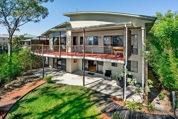 19 Tara Vista Boulevard, Highland Park QLD 4211