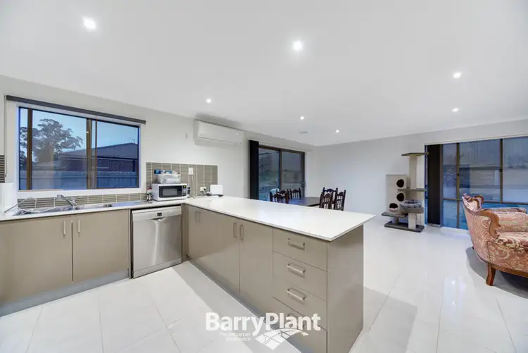 Fifth view of Homely house listing, 19 Skipton Street, Drouin VIC 3818