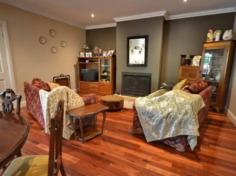 Sixth view of Homely house listing, 5 Kent Court, Mansfield VIC 3722