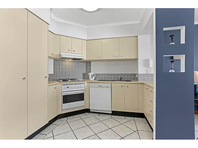 Fifth view of Homely apartment listing, 39 Vernon Terrace, Teneriffe QLD 4005