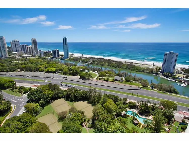 140/8 Admiralty Drive, Paradise Waters QLD 4217