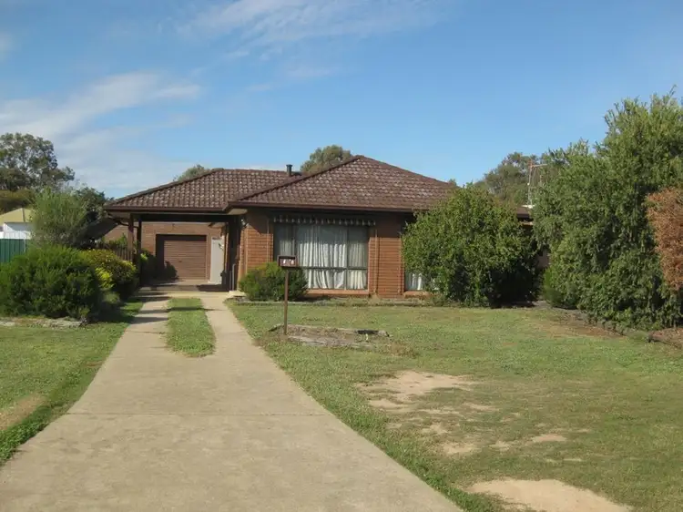 8 Hakea Court, Benalla VIC 3672