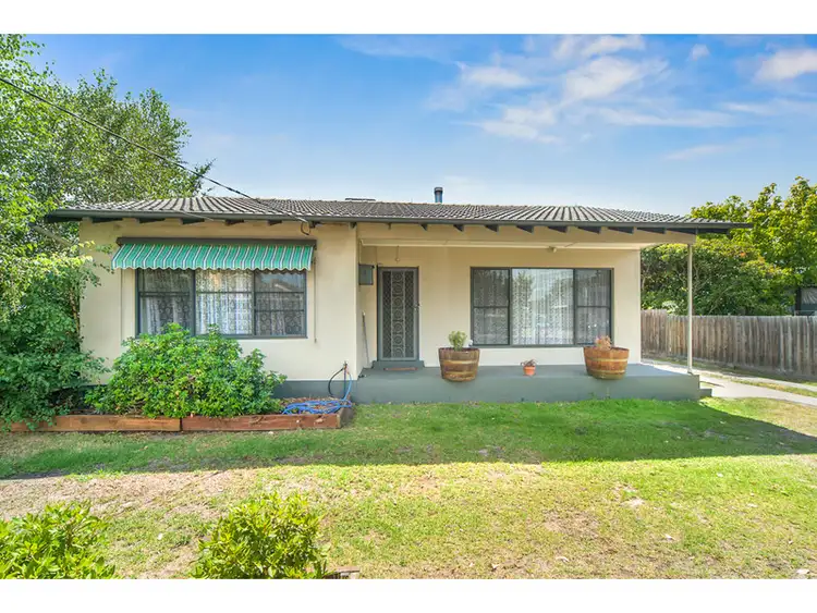 1 Lindsay Street, Frankston North VIC 3200